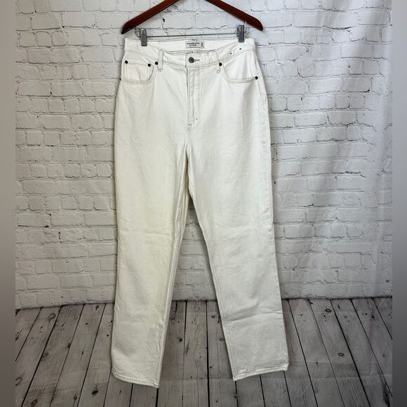 Abercrombie & Fitch Women's Tan Straight Leg Jeans Size 14/32 - Picture 4 of 13